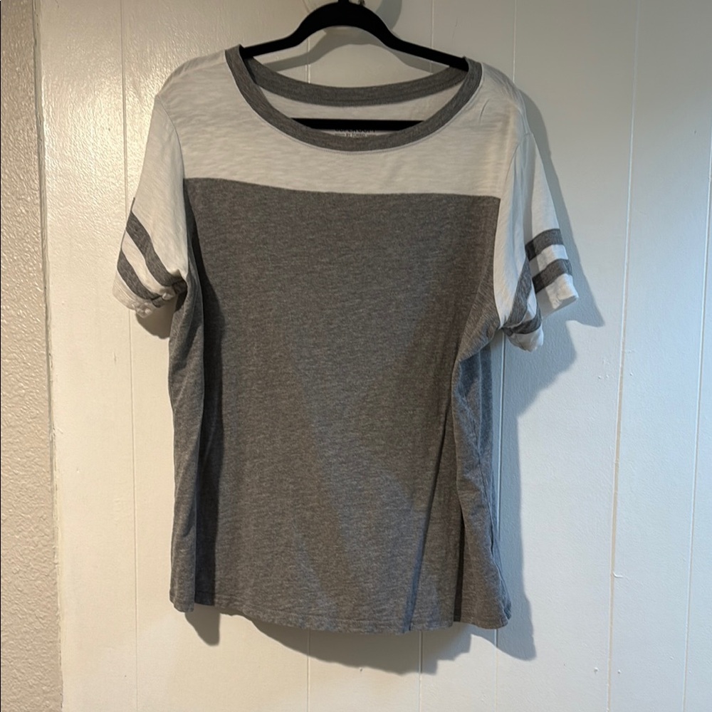 Torrid Gray and White Relaxed Short Sleeve T-Shirt